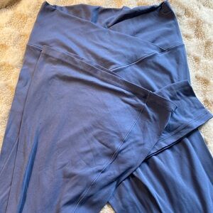Aerie cross over flares dark blue minimum pilling